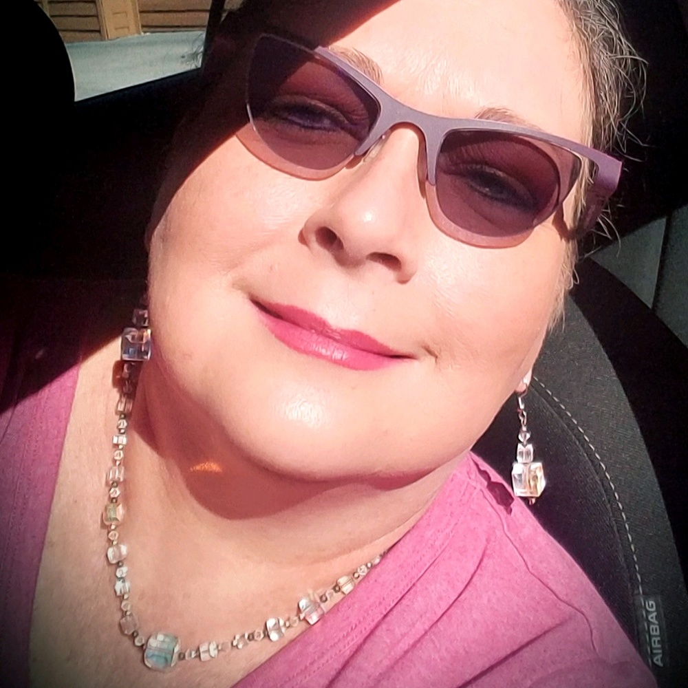 Meet your Posher, Jeanne
